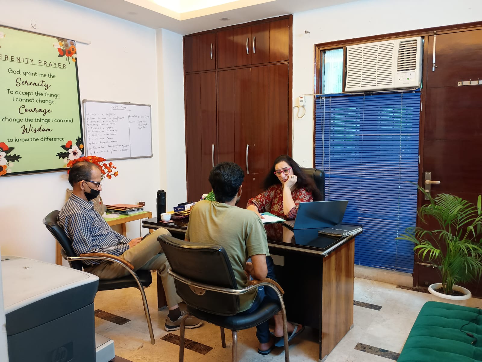 One-on-one de-addiction counselling session at SimranShri